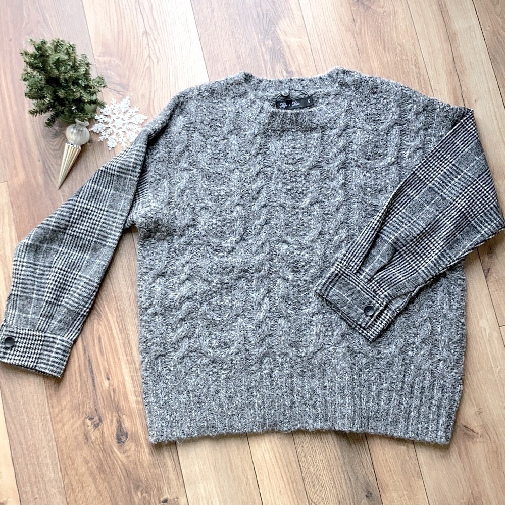 Women’s knit sweater